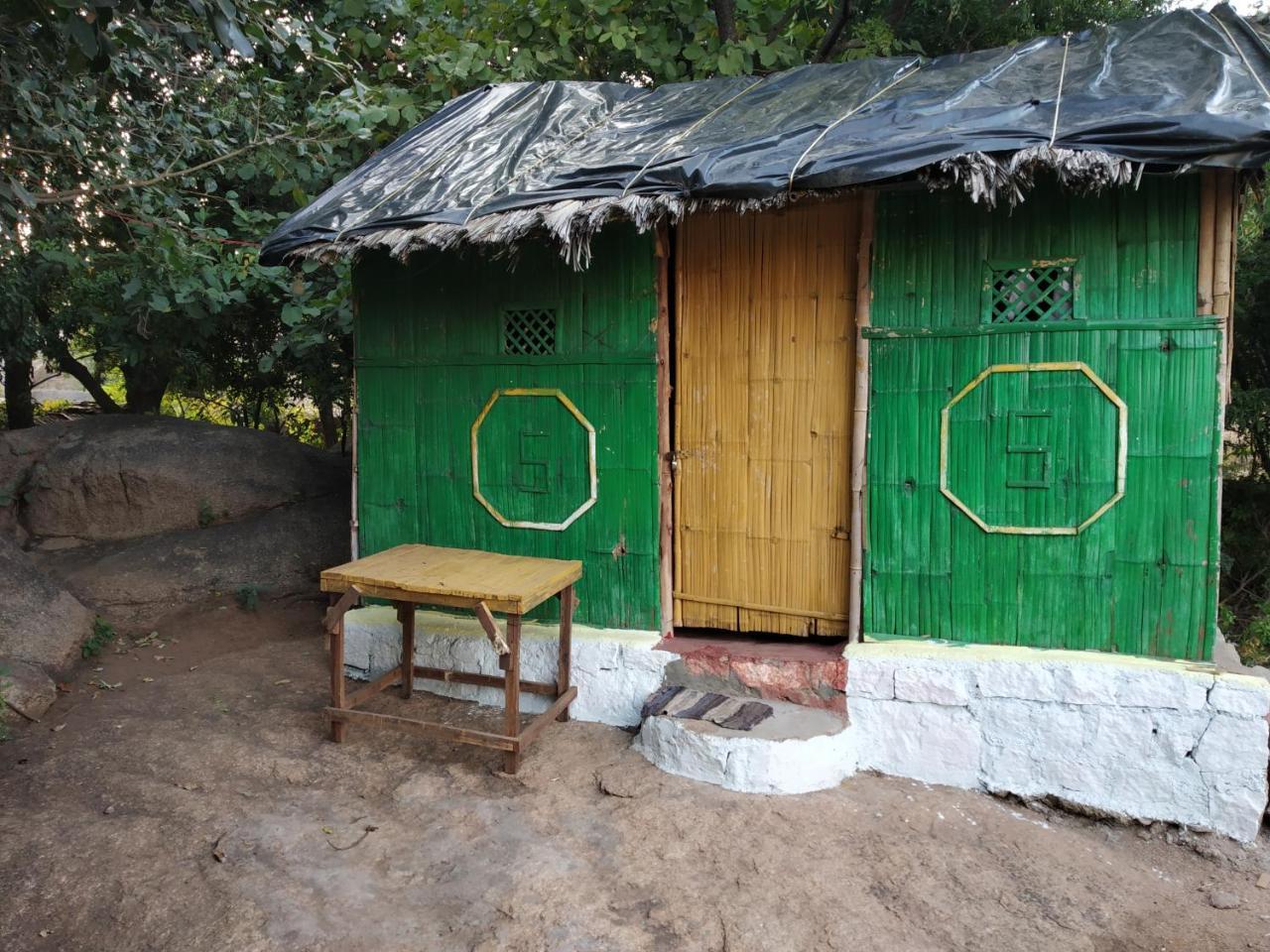 Hotel Gowri Hampi Exteriér fotografie